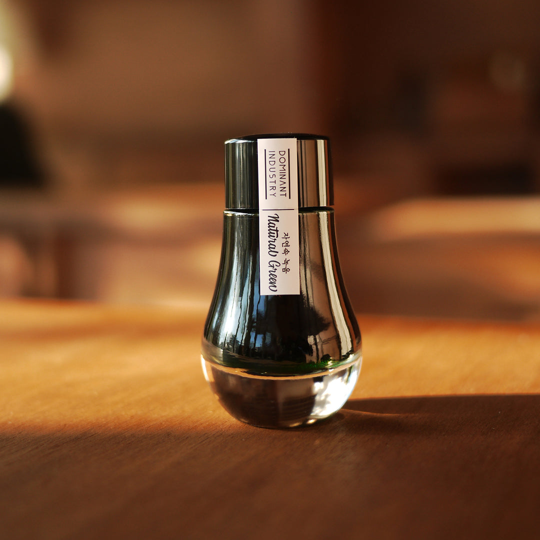 Dominant Industry Pearl 25ml Ink Bottle Natural Green 007 — bottle front