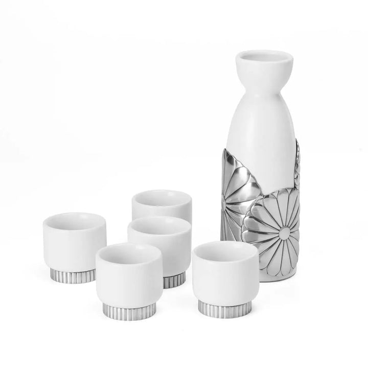 Royal Selangor Hana Sake Set — bottle front