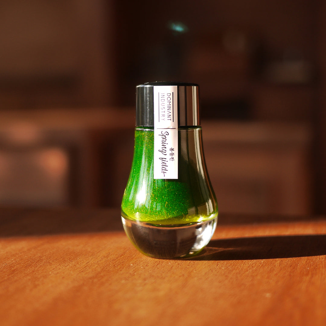 Dominant Industry Pearl 25ml Ink Bottle Spring Fields 016 — bottle front