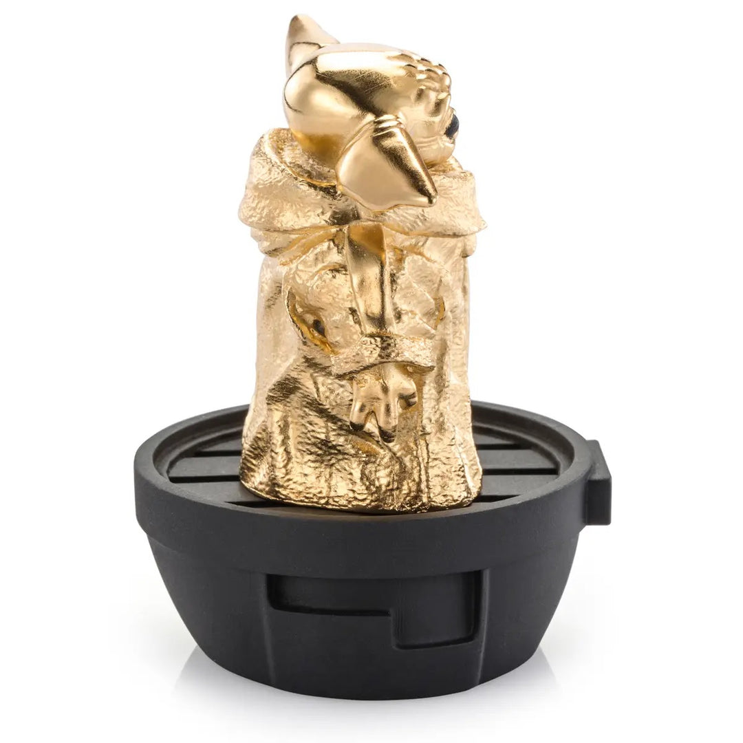 Royal Selangor Starwars Figurine - Limited Edition Gilt Grogu — in use