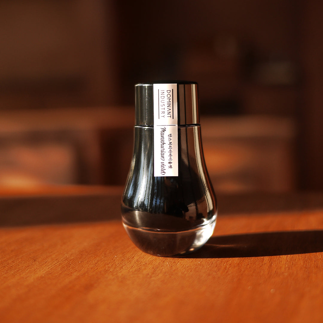 Dominant Industry Standard 25ml Ink Bottle Manschurian Violet 107 — bottle front