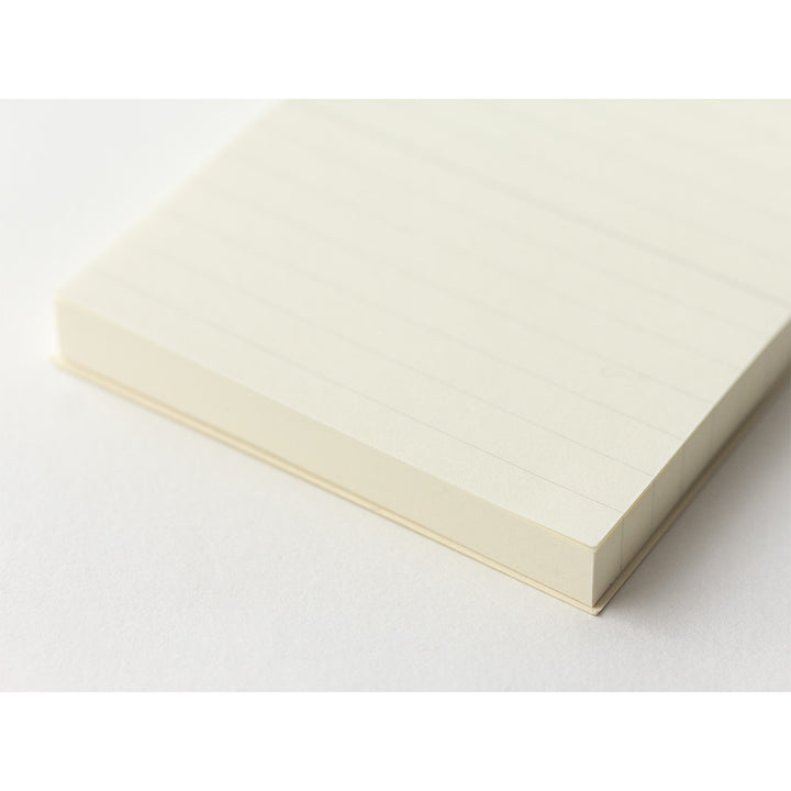 MD Paper Sticky Memo Pad <A7> Lined — angle view