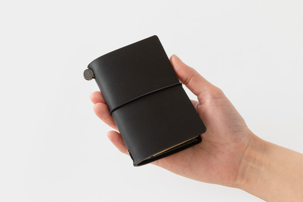 TRAVELER'S notebook 20th Anniversary Limited Edition Card Size Set - Black [Pre-Order] — side view