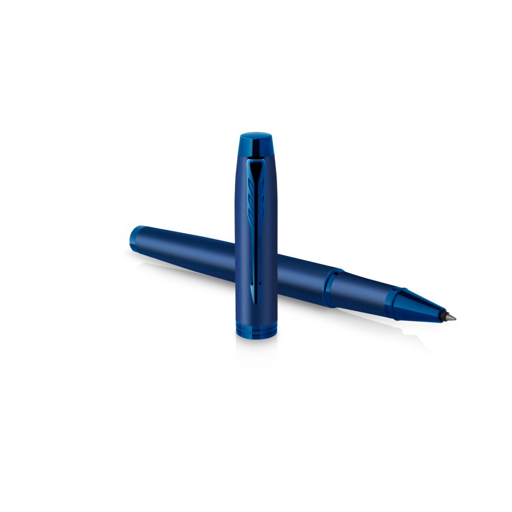 Parker IM Monochrome Blue Rollerball Pen with Leather Key Hook Set — flat lay