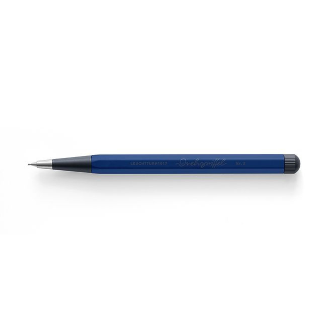 Leuchtturm1917 Drehgriffel NR. 2 Mechanical Pencil - Navy — tip detail