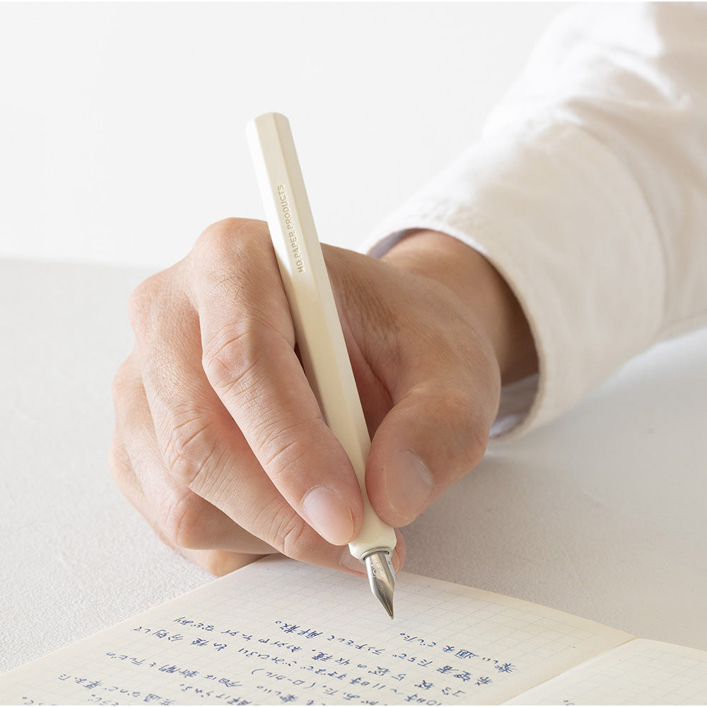 MD Dip Pen — nib close-up