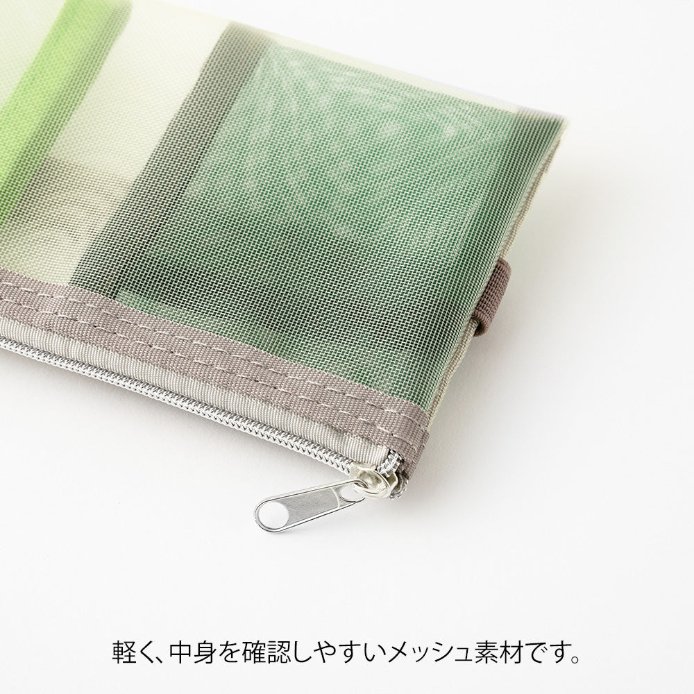 Midori Book Band Pen Case (B6-A5) - Mesh Green — in use
