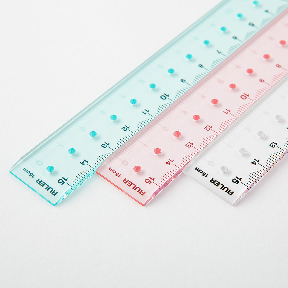 Midori Ruler (15cm) — flat lay