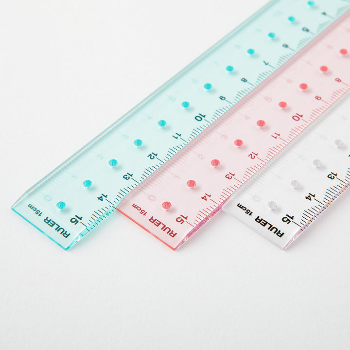 Midori Ruler (15cm) — flat lay