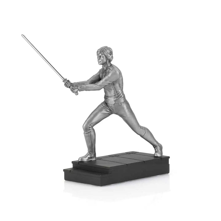 Royal Selangor Starwars Figurine - Luke Skywalker Lightsaber Duel — close-up