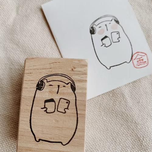 Catdoo Rubber Stamp - Chill with Music — front view