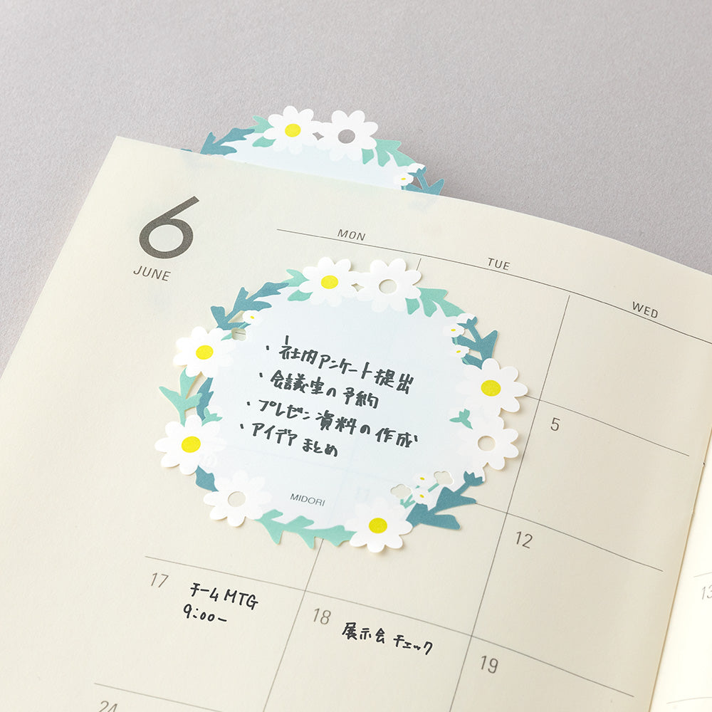 Midori Sticky Notes - Die Cutting Wreath White — angle view