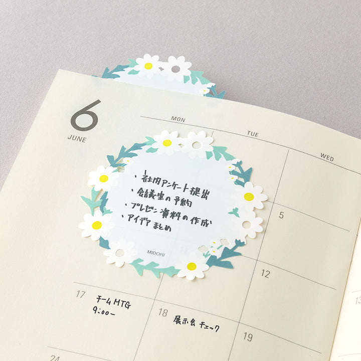 Midori Sticky Notes - Die Cutting Wreath White — angle view