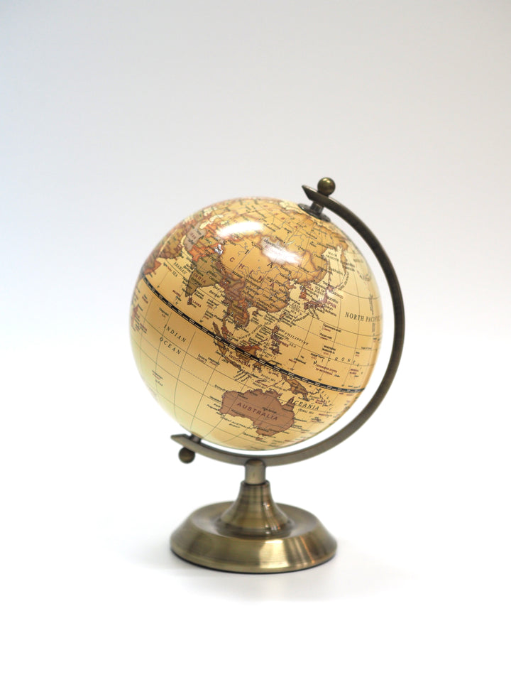 Luxo Antique Globe, Copper Metal Base - 14cm — detail view