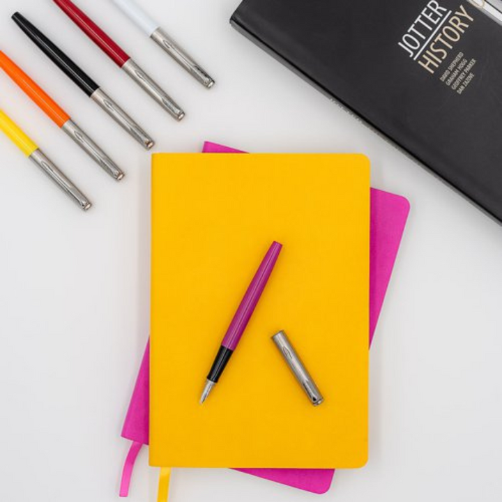 Parker Jotter Originals Fountain Pen - Black — flat lay