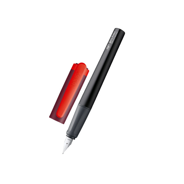 LAMY Nexx Fountain Pen - Gryffindor — capped