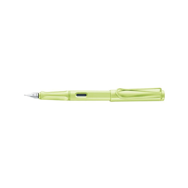 LAMY Safari Deelite Fountain Pen - Spring Green (Special Edition) — flat lay