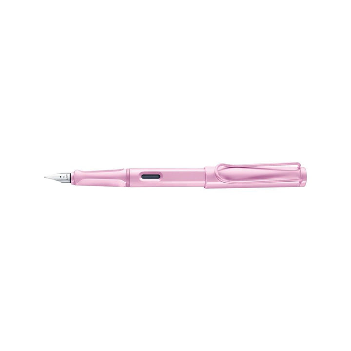 LAMY Safari Deelite Fountain Pen - Light Rose (Special Edition) — flat lay
