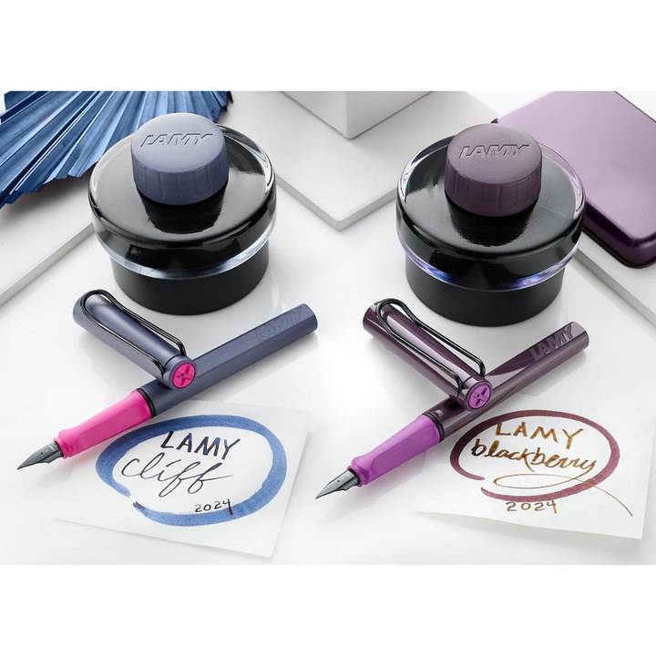 LAMY T52 50ml Ink Bottle - Violet Blackberry — colour swatch on paper