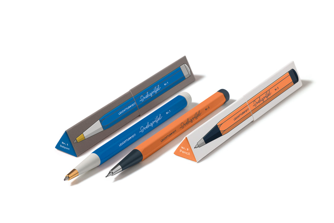 Leuchtturm1917 Recombine Drehgriffel Nr. 1 Gel Pen - Sky — in use
