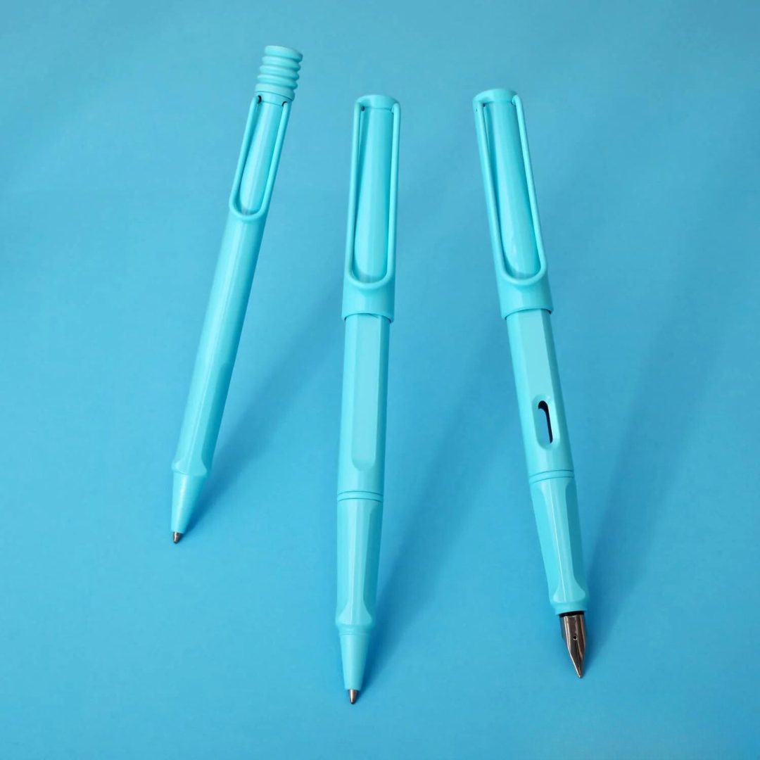 LAMY Safari Deelite Ballpoint Pen - Aqua Sky (Special Edition) — flat lay