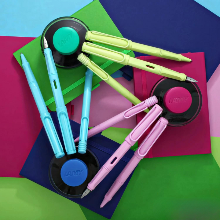 LAMY Safari Deelite Fountain Pen in Aqua Sky (Special Edition) — Lamy fountain pen — precision nib writing instrument, at Cityluxe Singapore stationery store