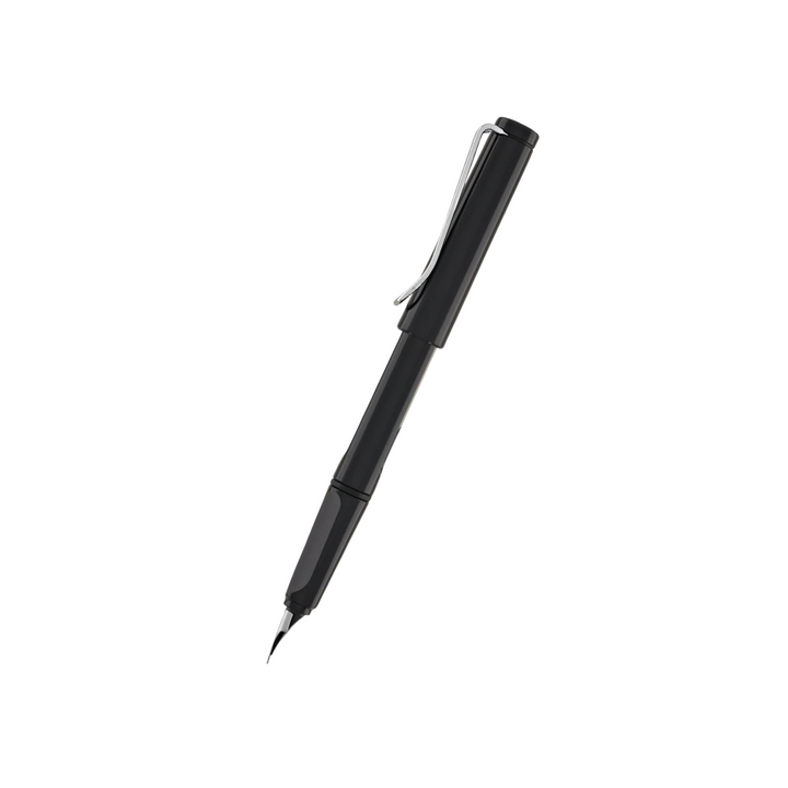 Lamy Safari Fountain Pen Black — nib close-up