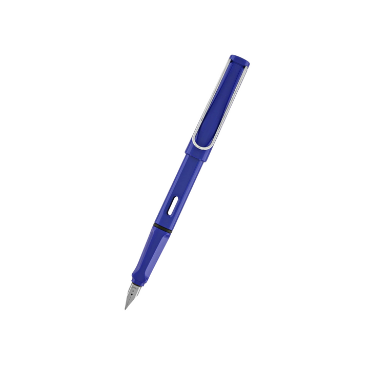 Lamy Safari Fountain Pen Blue — uncapped with cap posted