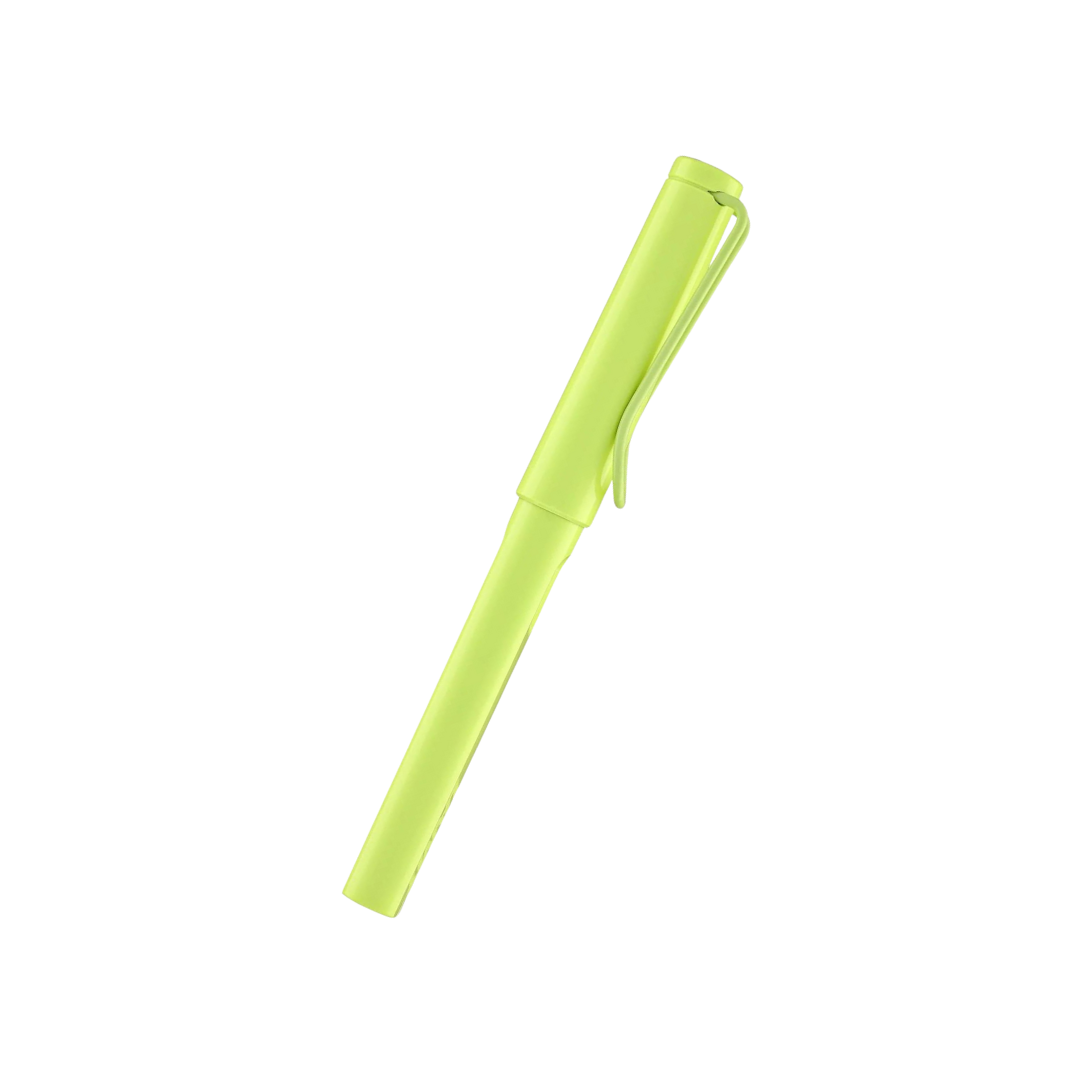 LAMY Safari Deelite Fountain Pen - Spring Green (Special Edition) — engraving example