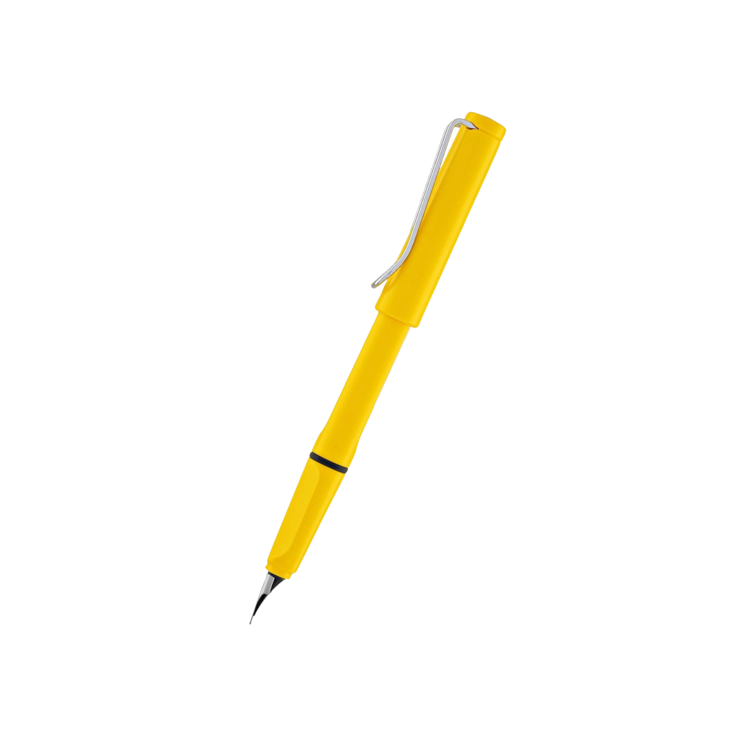 Lamy Safari Fountain Pen Yellow — nib close-up
