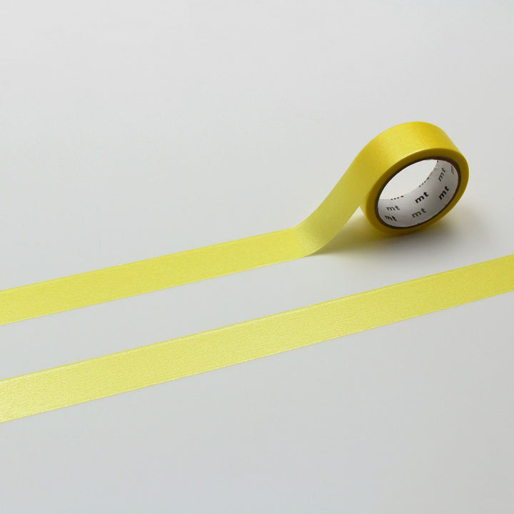 MT 1P Kamoi Washi Tape - Silky Yellow — roll front