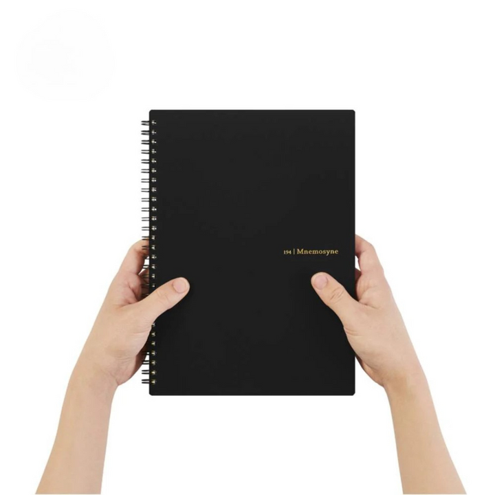 Maruman Mnemosyne B5 Notebook - Lined (Black) — in use