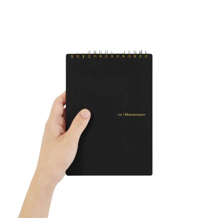 Maruman Mnemosyne B6 Twin Ring Memo Pad - Lined (Black) — in use