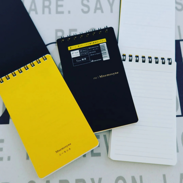 Maruman Mnemosyne Modified B7 Twin Ring Memo Pad - Lined (Black) — in use
