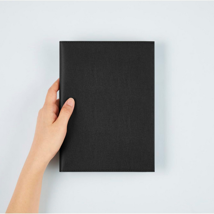 Maruman Mnemosyne Notepad Holder with A5 Ruled Notepad (Black) — flat lay