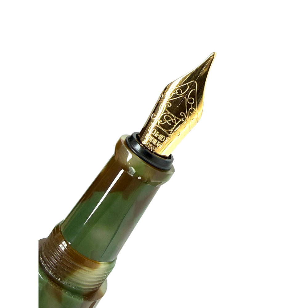 Onishi Hand Made POCKET Fountain Pen (NEW!) - Matcha Green — uncapped with cap posted