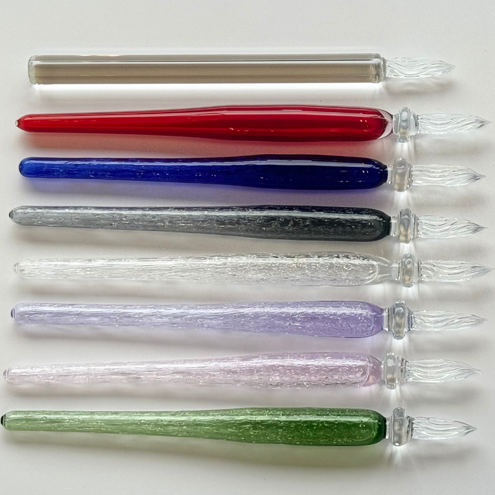 Matsubokkuri Tsubutsubu Glass Fountain Pen - Clear Blue — flat lay
