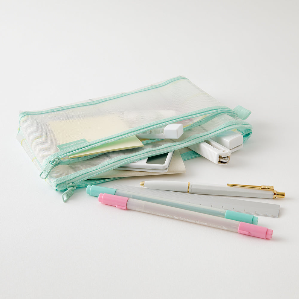 Midori Mesh Pen Pouch - Check Green [Limited Edition] — detail view