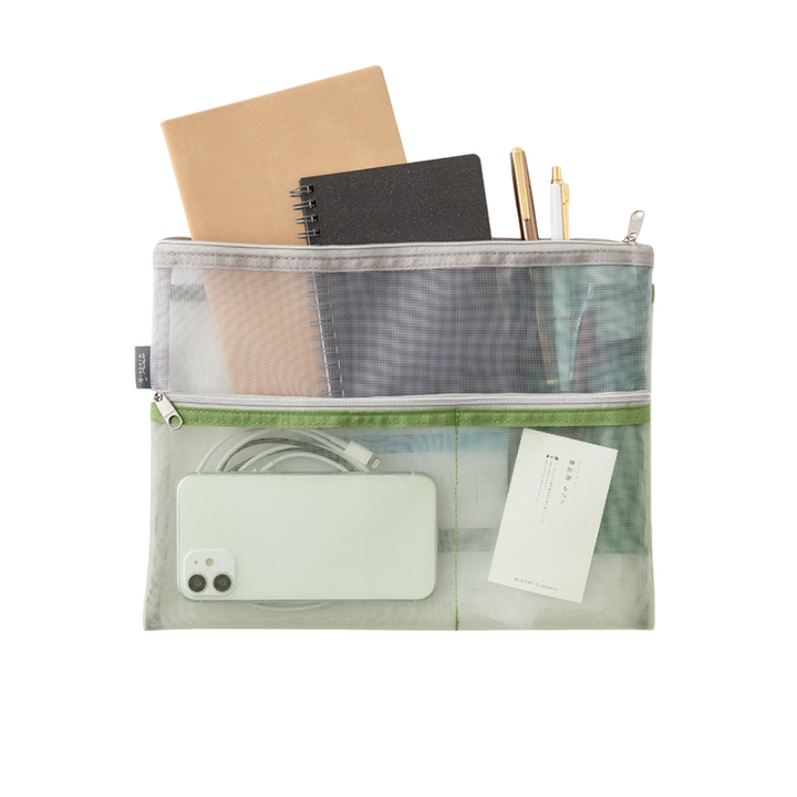 Midori Pen &amp; Tool Pouch (B5) Mesh - Green — in use