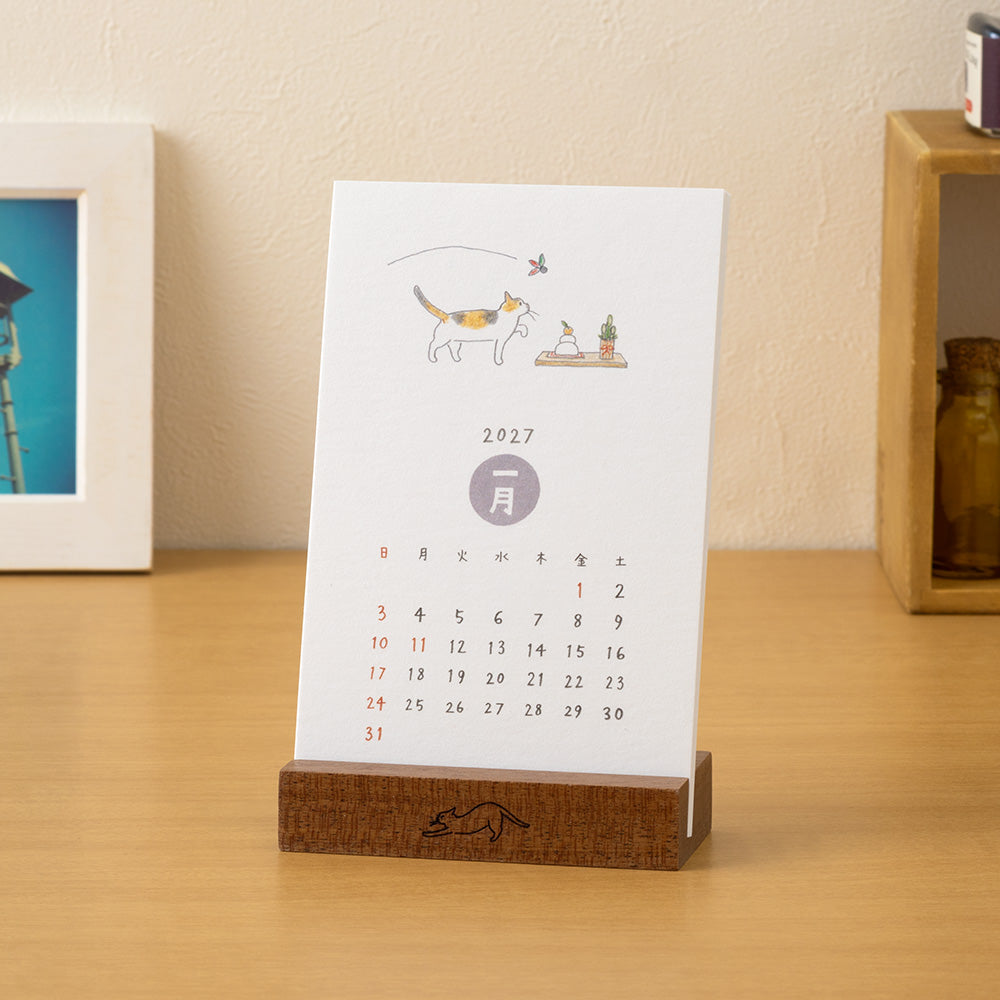 Midori Stand Calendar Cat 2027