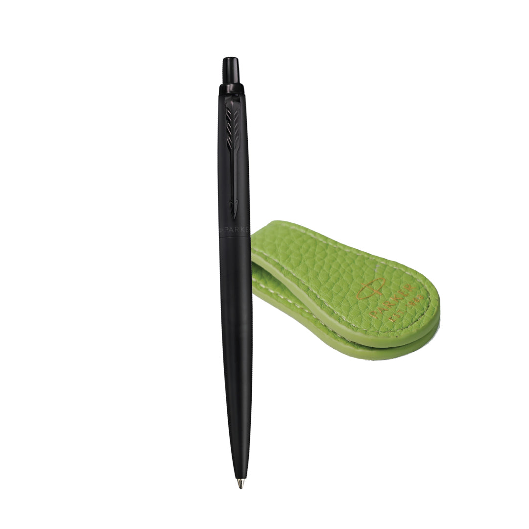 Parker Jotter XL Ballpoint Pen Gift Set - Monochrome Black with Black Trim with Magnetic Clip — Parker ballpoint pen — reliable smooth-writing everyday pen, at Cityluxe Singapore