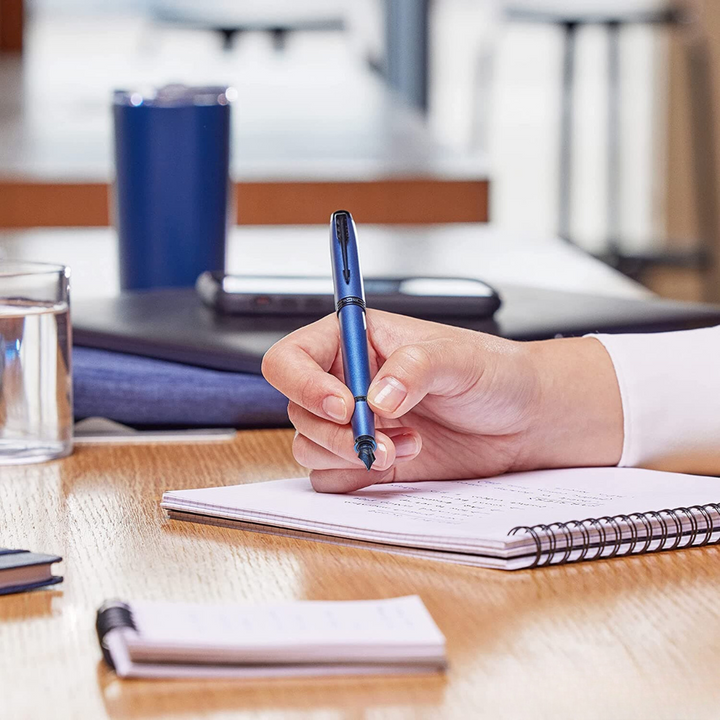 Parker IM PROFESSIONAL Fountain Pen Monochrome Blue — flat lay