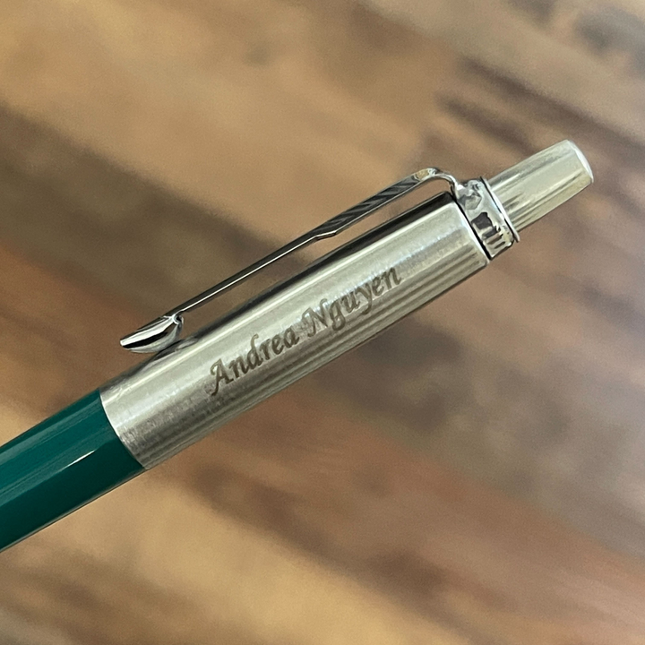 Parker Jotter Originals Ballpoint Pen - Forest Green — writing at an angle