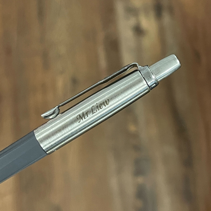 Parker Jotter Originals Ballpoint Pen - Iron Grey — engraving example