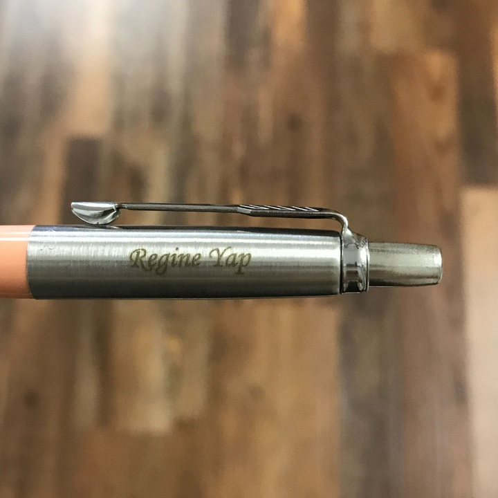 Parker Jotter Originals Ballpoint Pen - Pink Blush — engraving example
