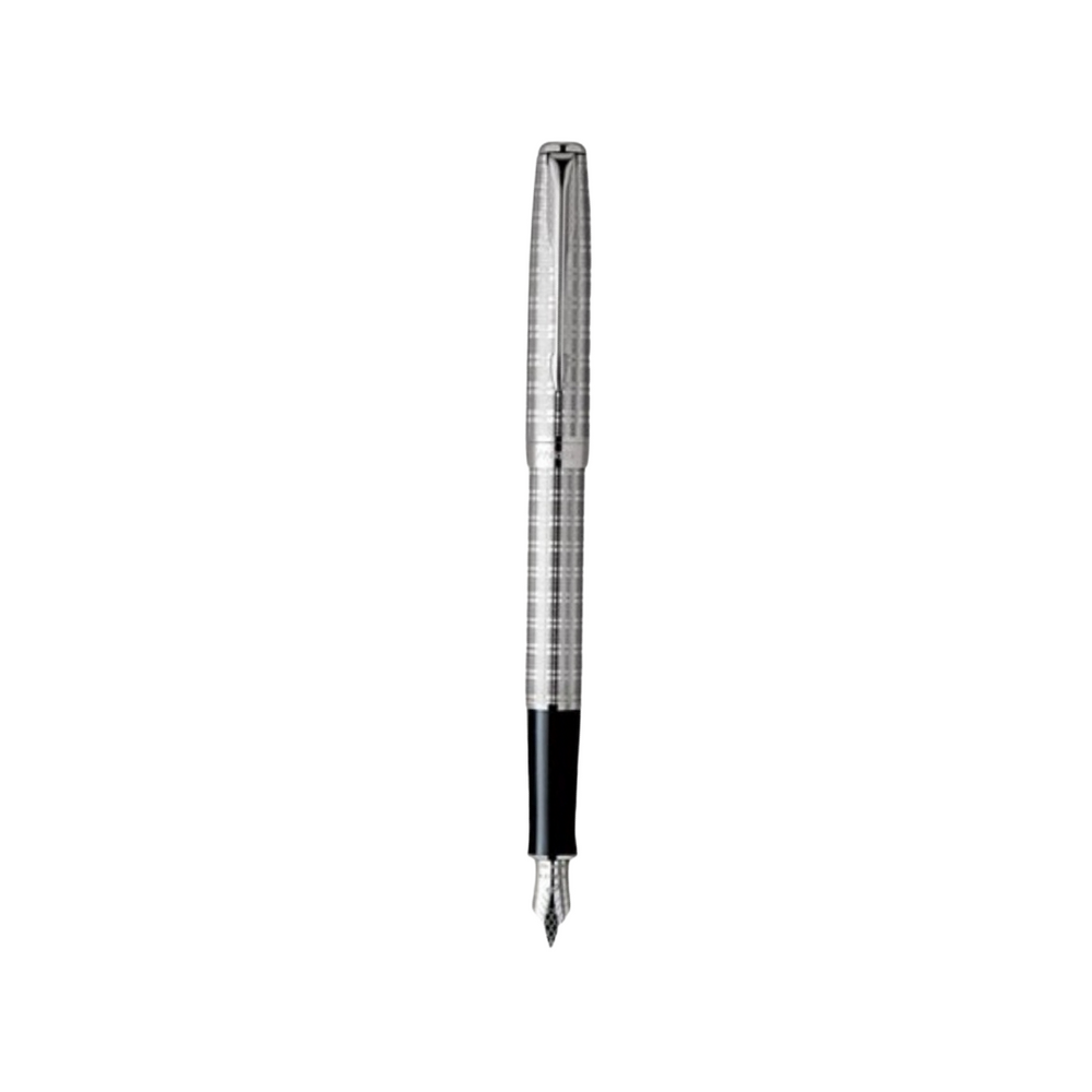 Parker Sonnet CBN Chiselled Tartan ST Fountain Pen - Medium — uncapped with cap posted