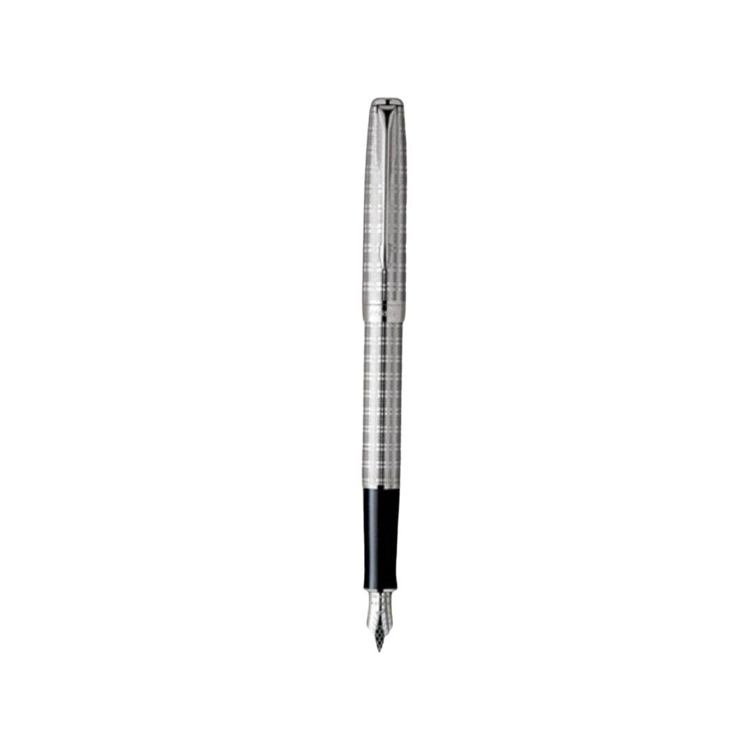 Parker Sonnet CBN Chiselled Tartan ST Fountain Pen - Medium — uncapped with cap posted