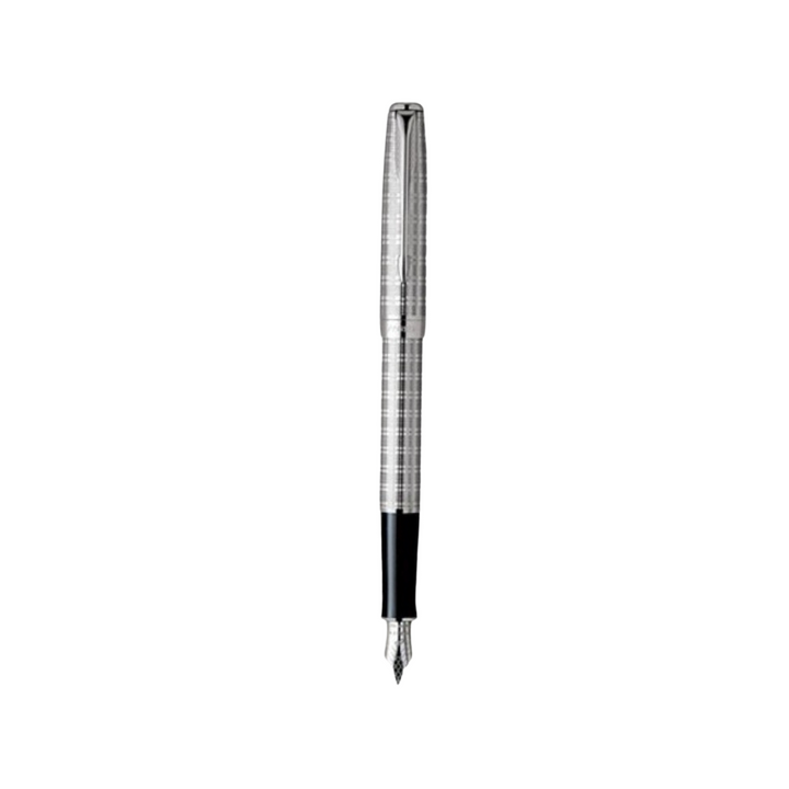 Parker Sonnet CBN Chiselled Tartan ST Fountain Pen - Medium — uncapped with cap posted