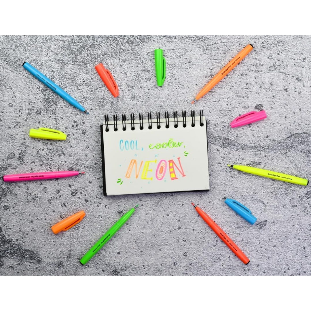 Pentel Brush Sign Pen - Fluorescent Pink — close-up