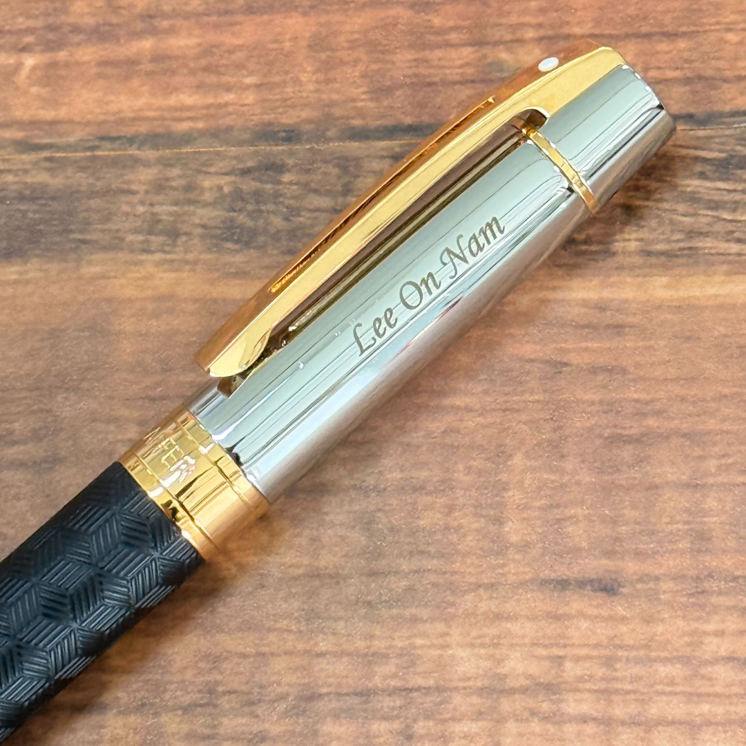Personalized Name Engraving On Sheaffer 300 E9347 Engraved Matt Black With Gold Trims Rollerball Pen (WW30)